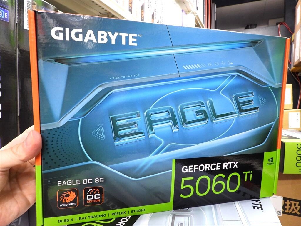 黒と白の2モデル、ギガバイトのGeForce RTX 5060 Ti - 週刊アスキー