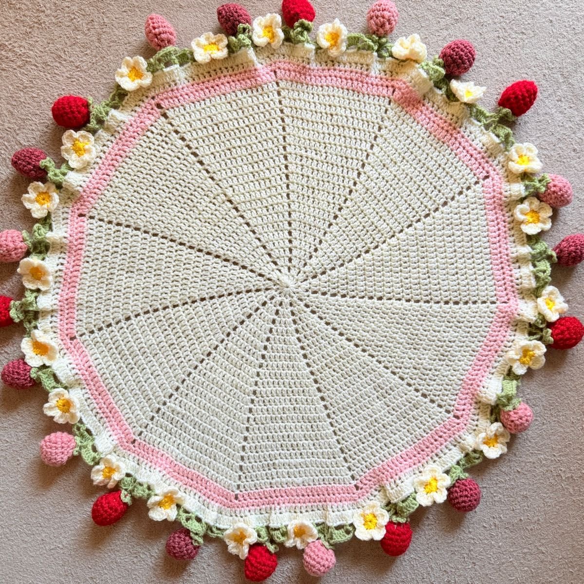 月3名限定】イチゴモチーフ ブーケブランケット 花束ブランケット