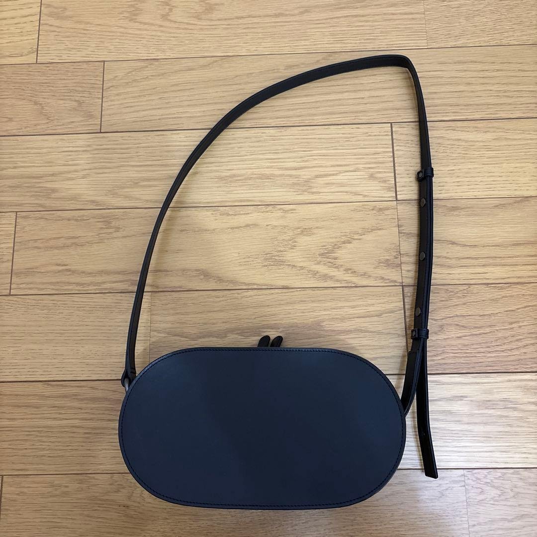 【美品】土屋鞄　ブラックヌメ オーバルショルダーバッグ ブラック ブラックヌメ オーバルショルダー – ショルダーバッグ – 土屋鞄製造所
