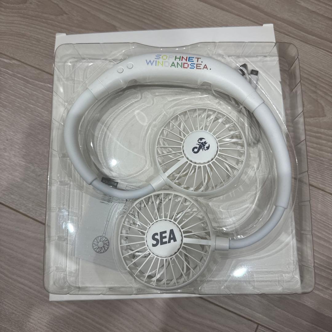 WIND AND SEA 扇風機　SOFHNETコラボ ソフネット×ウィンダンシー“ラインストーンロゴ”を配したTシャツ